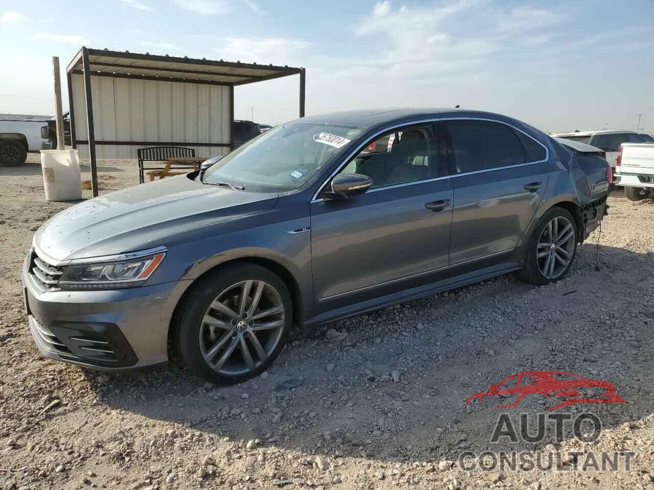 VOLKSWAGEN PASSAT 2019 - 1VWMA7A33KC013985