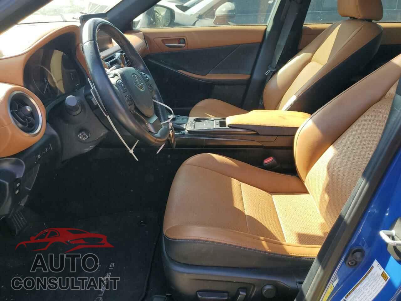 LEXUS IS 2022 - JTHDA1D28N5120959