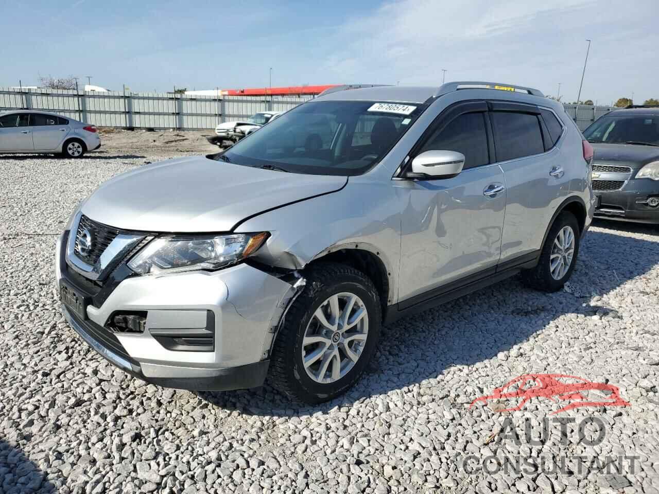 NISSAN ROGUE 2017 - KNMAT2MV3HP518202