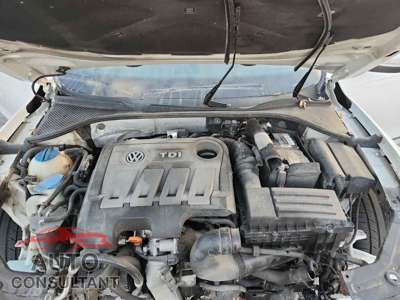 VOLKSWAGEN PASSAT 2013 - 1VWCN7A34DC024366