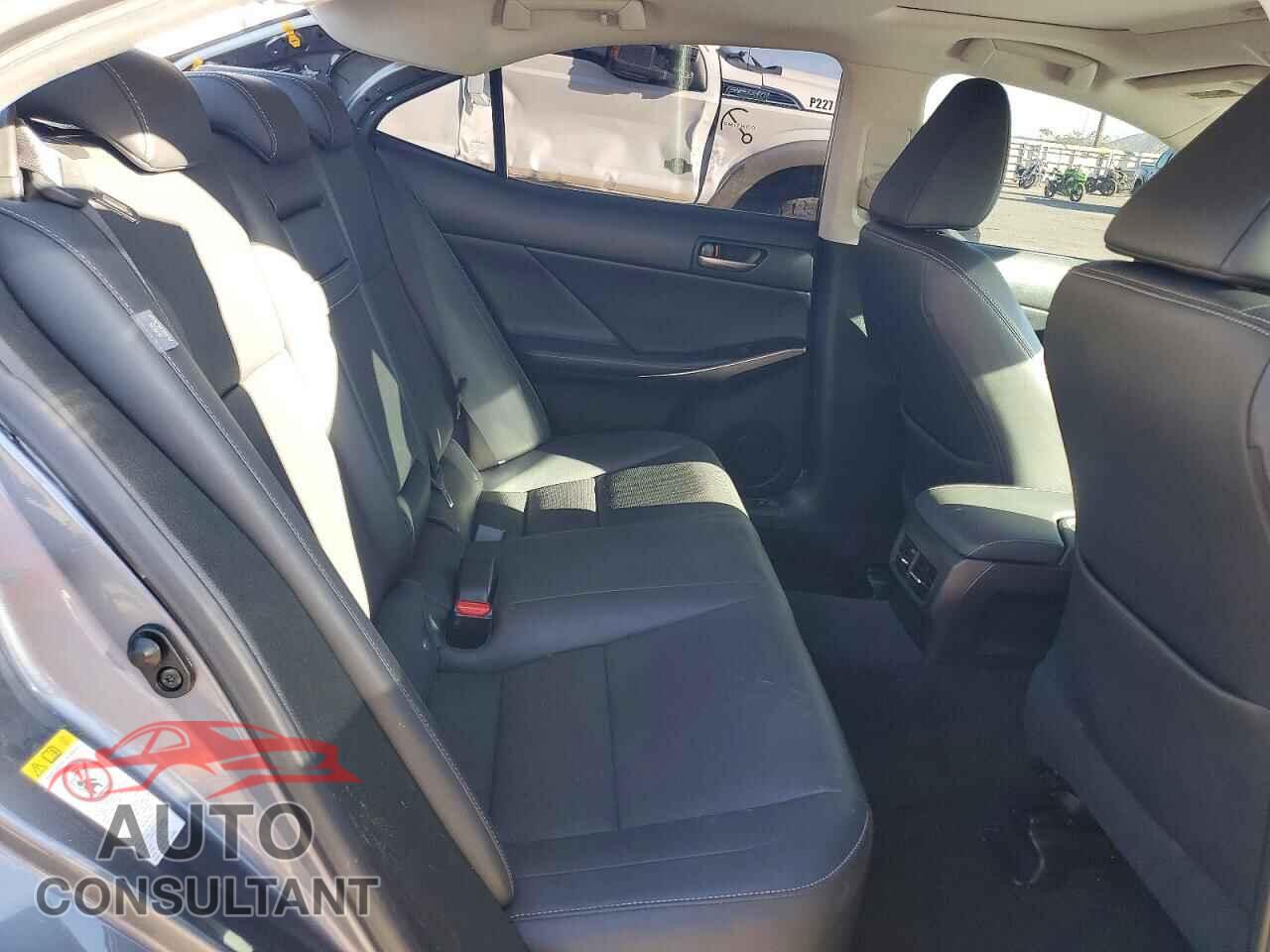 LEXUS IS 2017 - JTHBA1D29H5041800