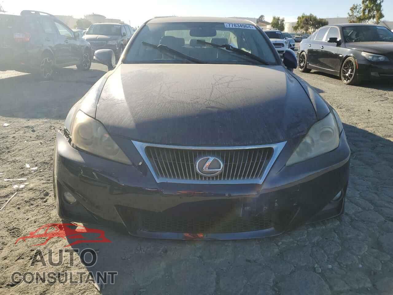 LEXUS IS 2011 - JTHBF5C20B5153631