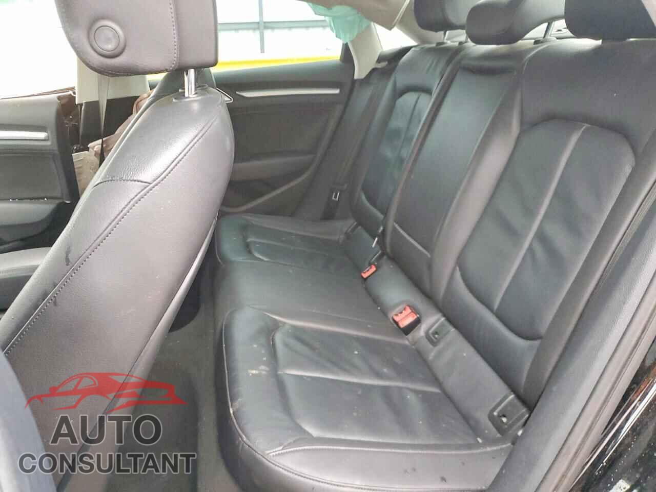 AUDI A3 2016 - WAUA7GFF7G1015567