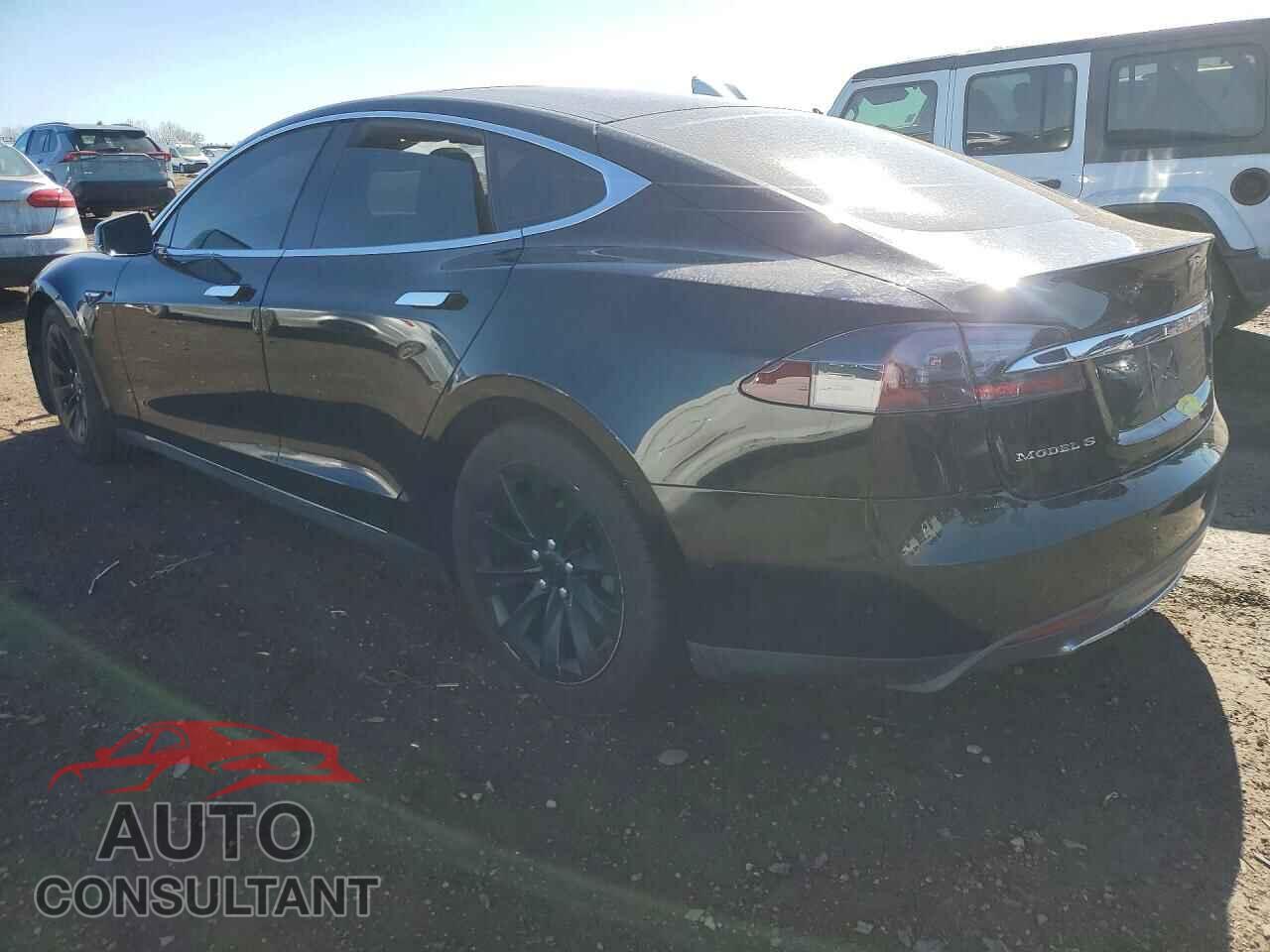 TESLA MODEL S 2015 - 5YJSA1E2XFF102597