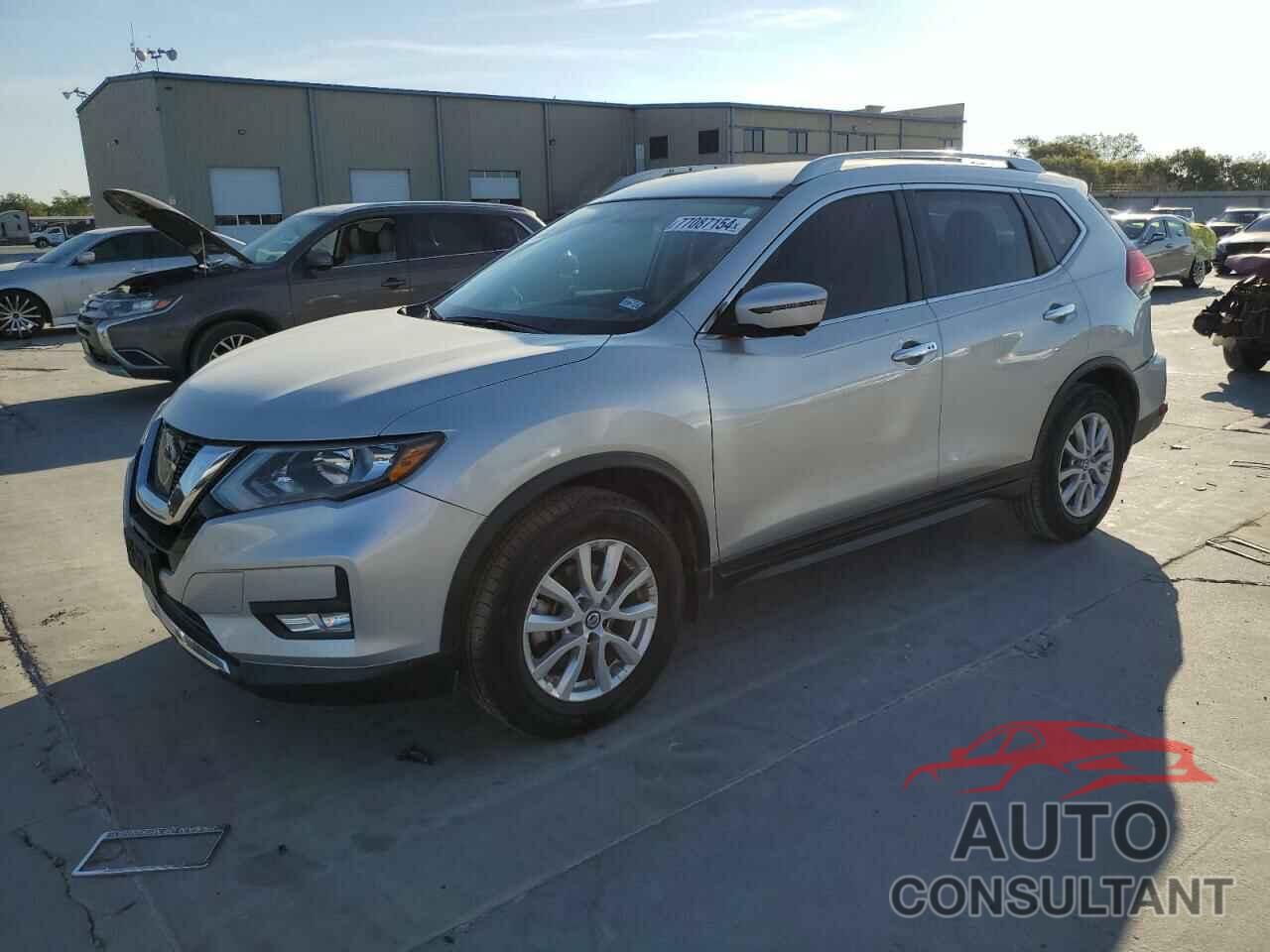NISSAN ROGUE 2017 - KNMAT2MT4HP594574
