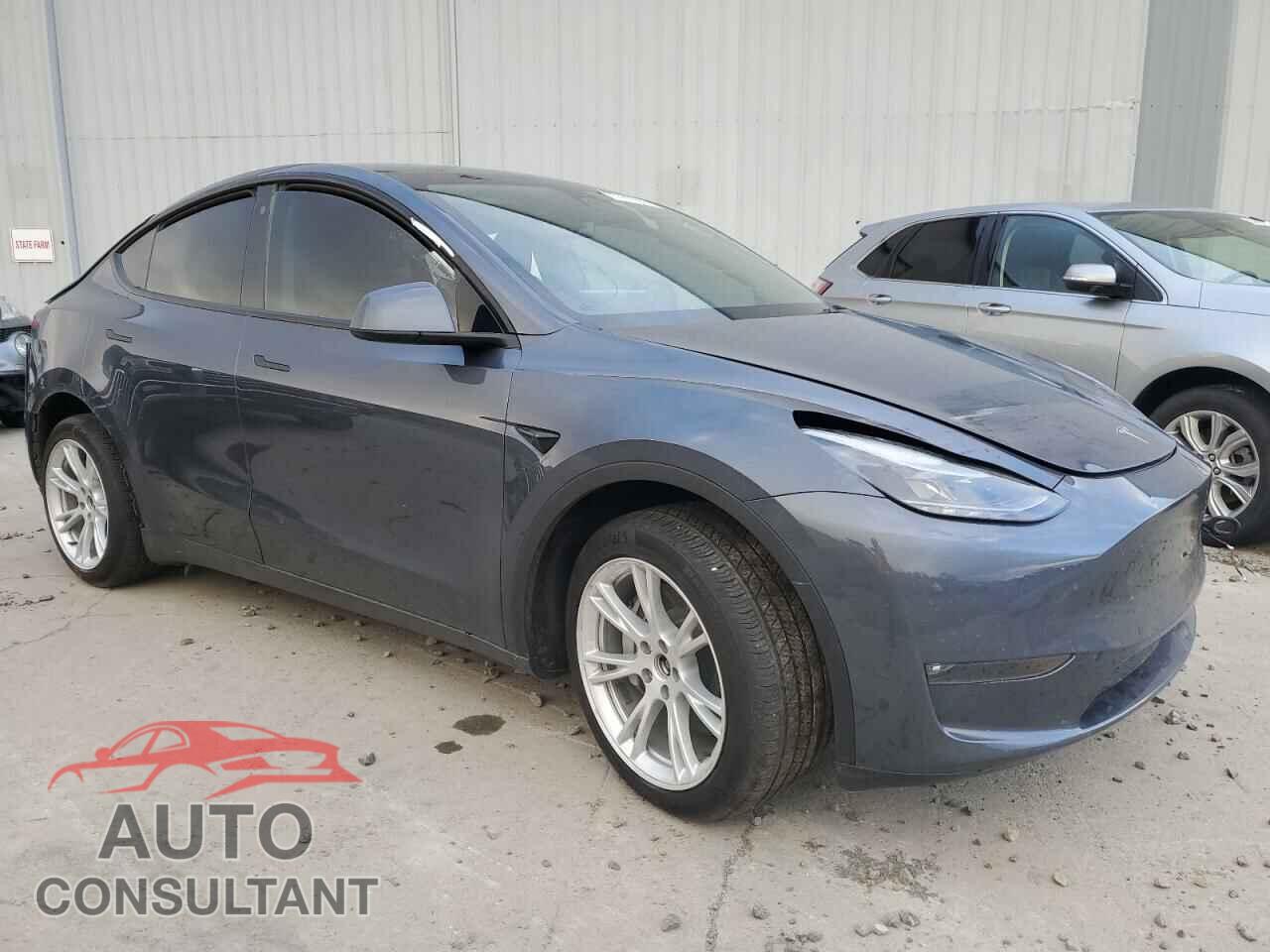 TESLA MODEL Y 2023 - 7SAYGDEE5PF747229