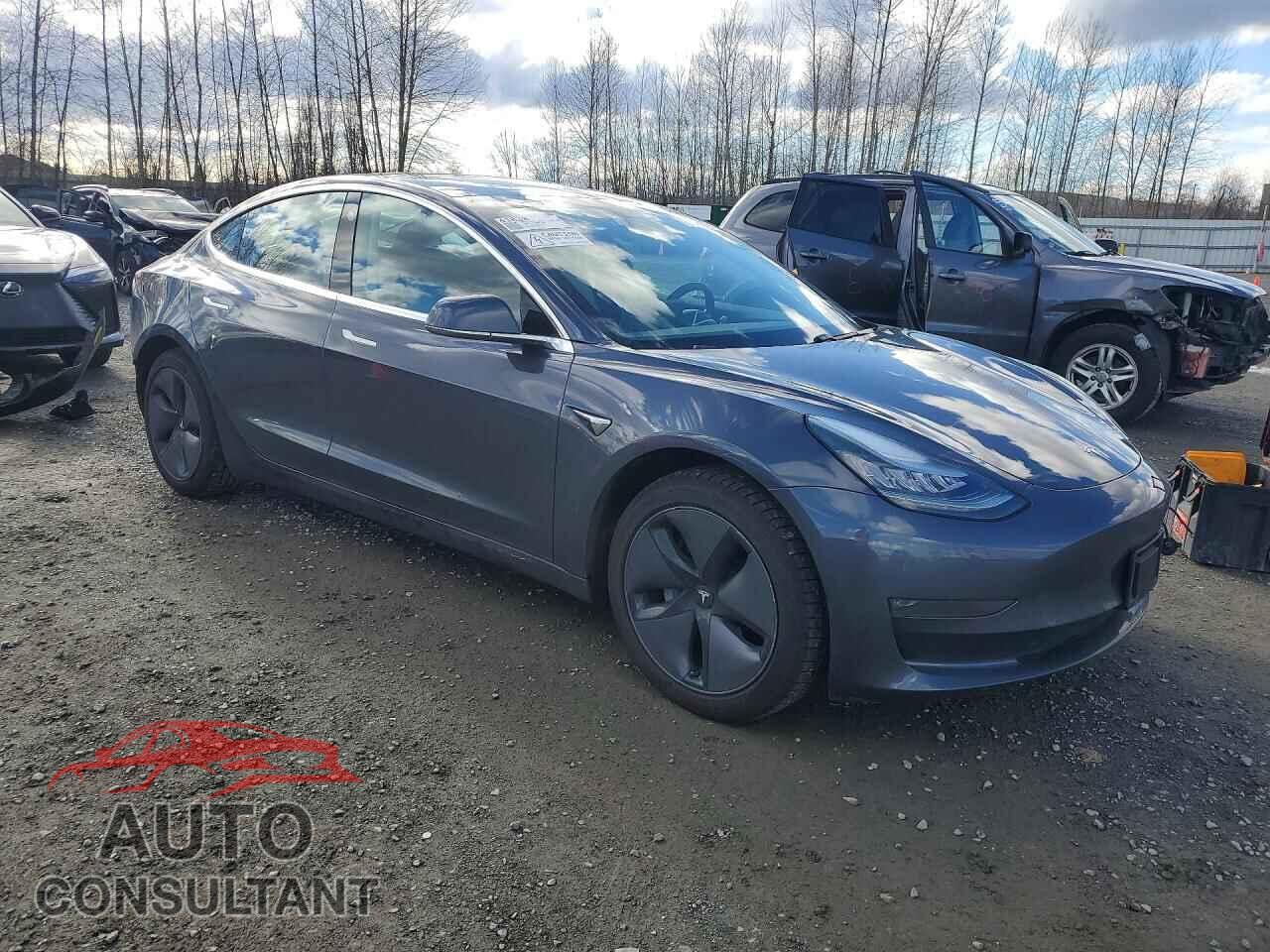 TESLA MODEL 3 2018 - 5YJ3E1EAXJF157866