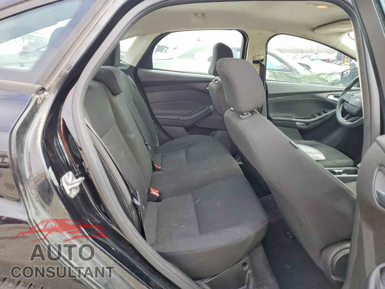 FORD FOCUS 2016 - 1FADP3F23GL252136