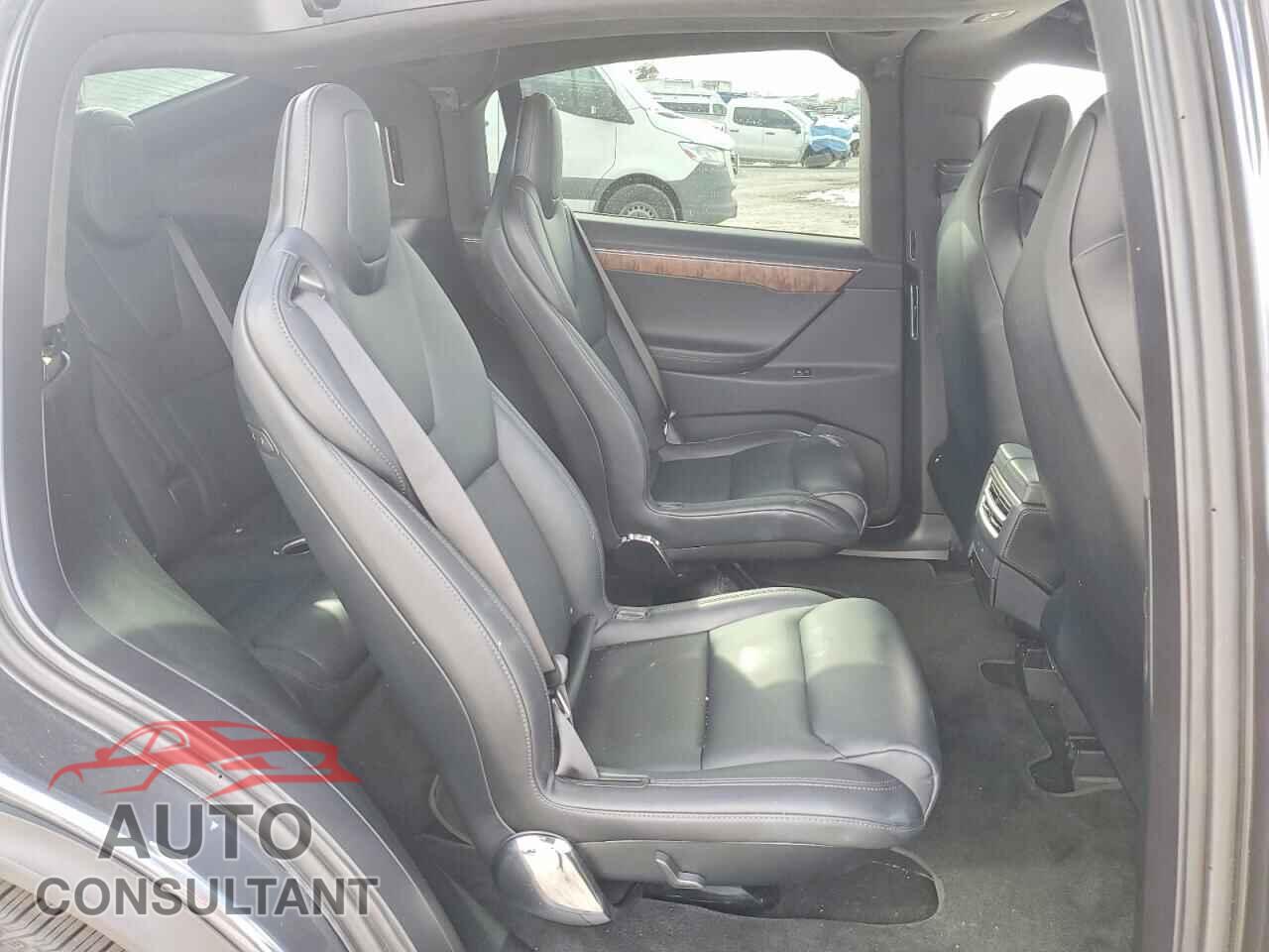 TESLA MODEL X 2017 - 5YJXCBE2XHF077841