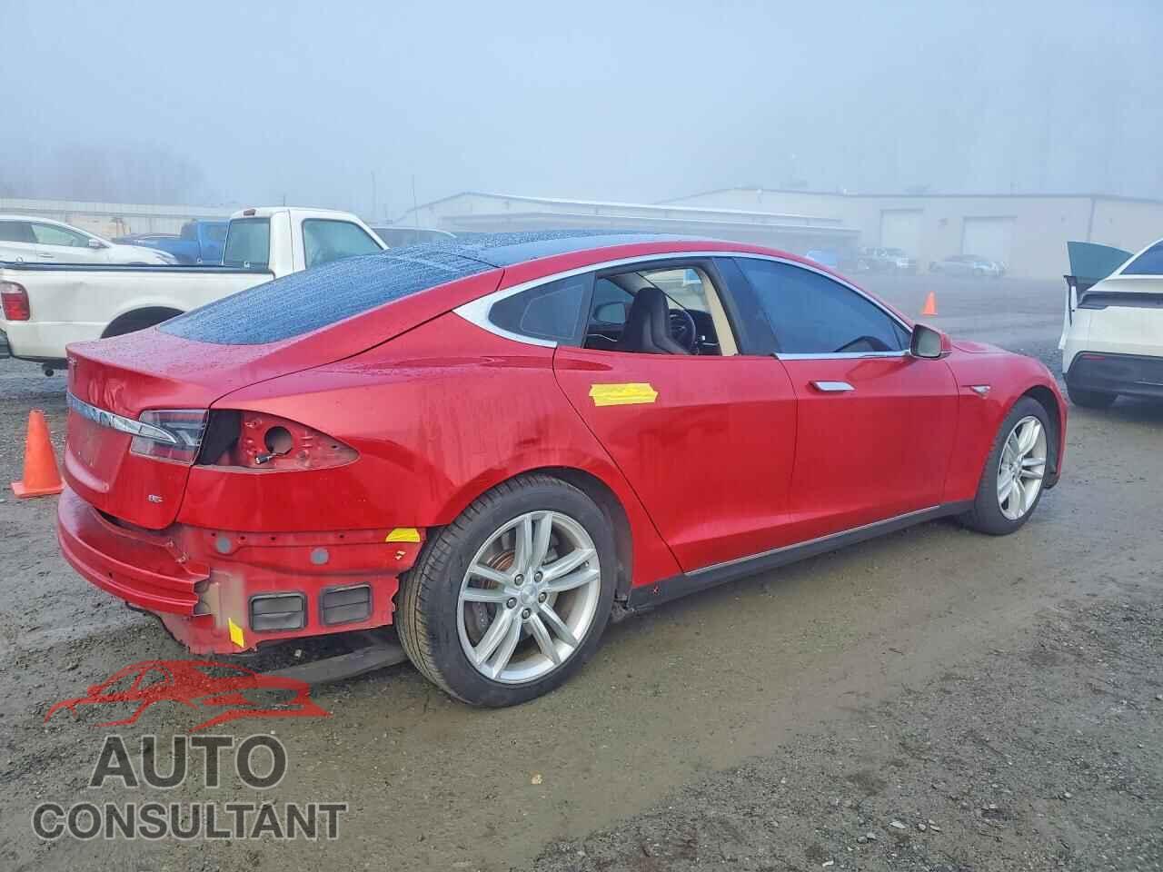 TESLA MODEL S 2013 - 5YJSA1CN0DFP27245