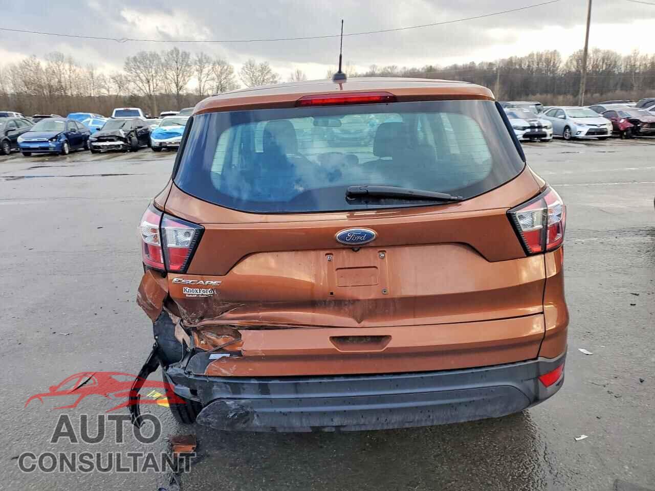 FORD ESCAPE 2017 - 1FMCU0F74HUE89265