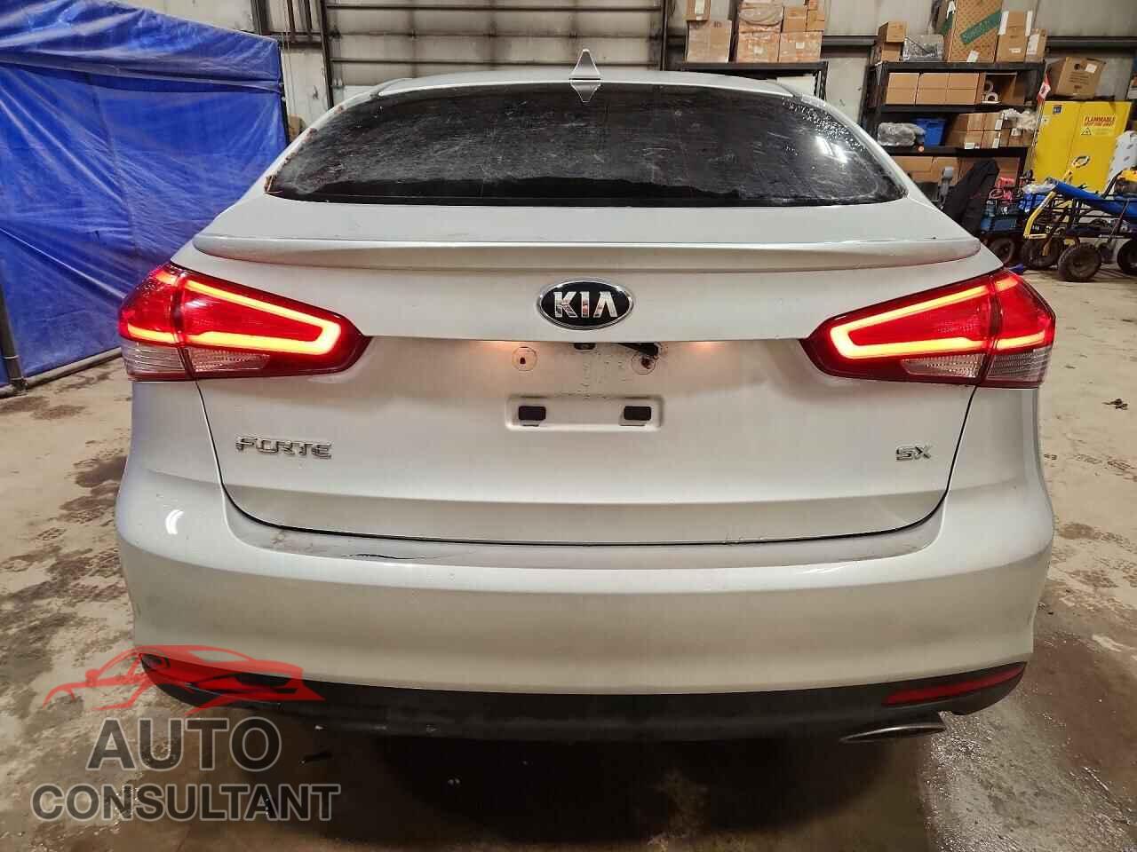KIA FORTE 2017 - 3KPFN4A85HE106552