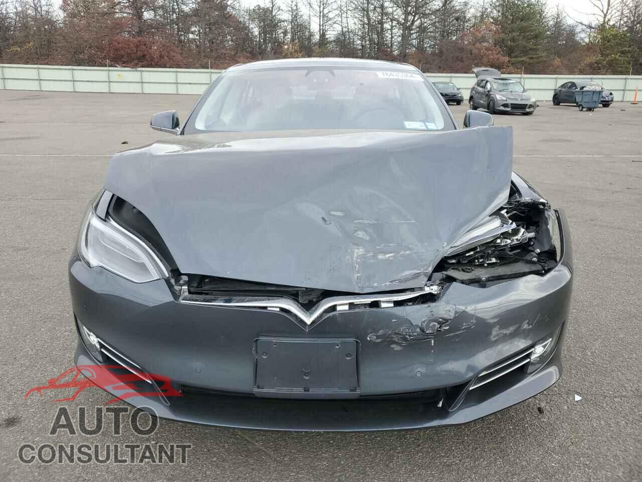 TESLA MODEL S 2017 - 5YJSA1E14HF195384