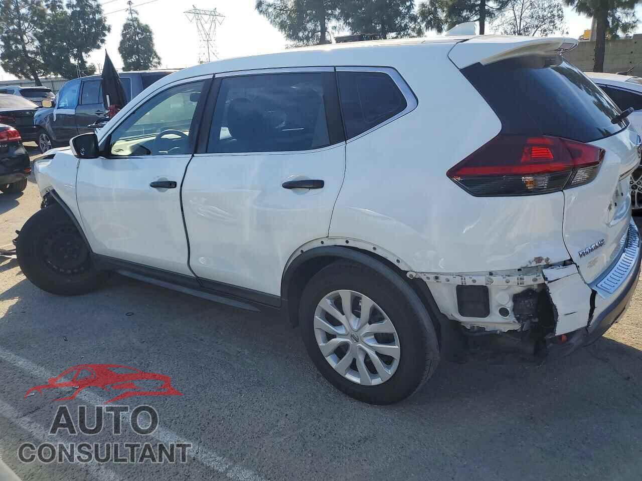 NISSAN ROGUE 2018 - KNMAT2MT8JP620051