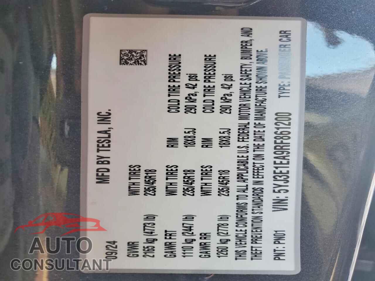 TESLA MODEL 3 2024 - 5YJ3E1EA9RF861200