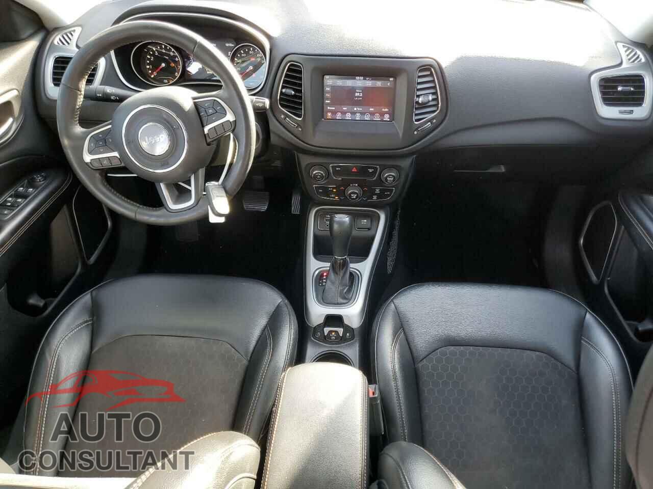JEEP COMPASS 2018 - 3C4NJCBB5JT441095