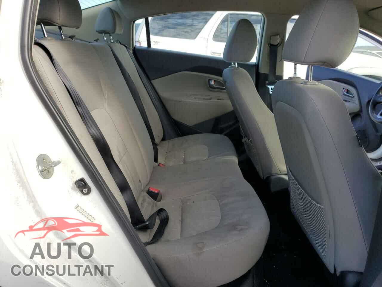 KIA RIO 2015 - KNADM4A3XF6515113