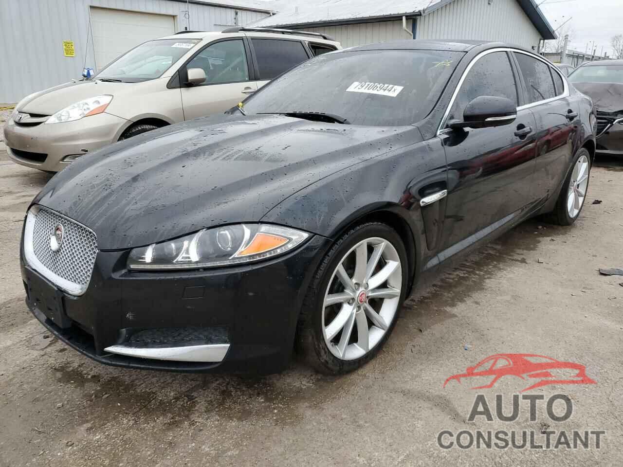 JAGUAR XF 2015 - SAJWA0F78F8U87018