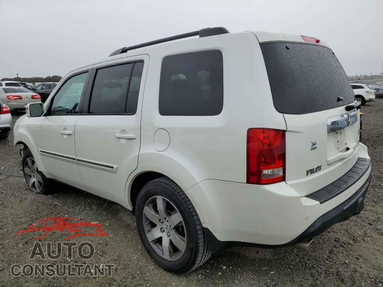 HONDA PILOT 2015 - 5FNYF4H9XFB005860