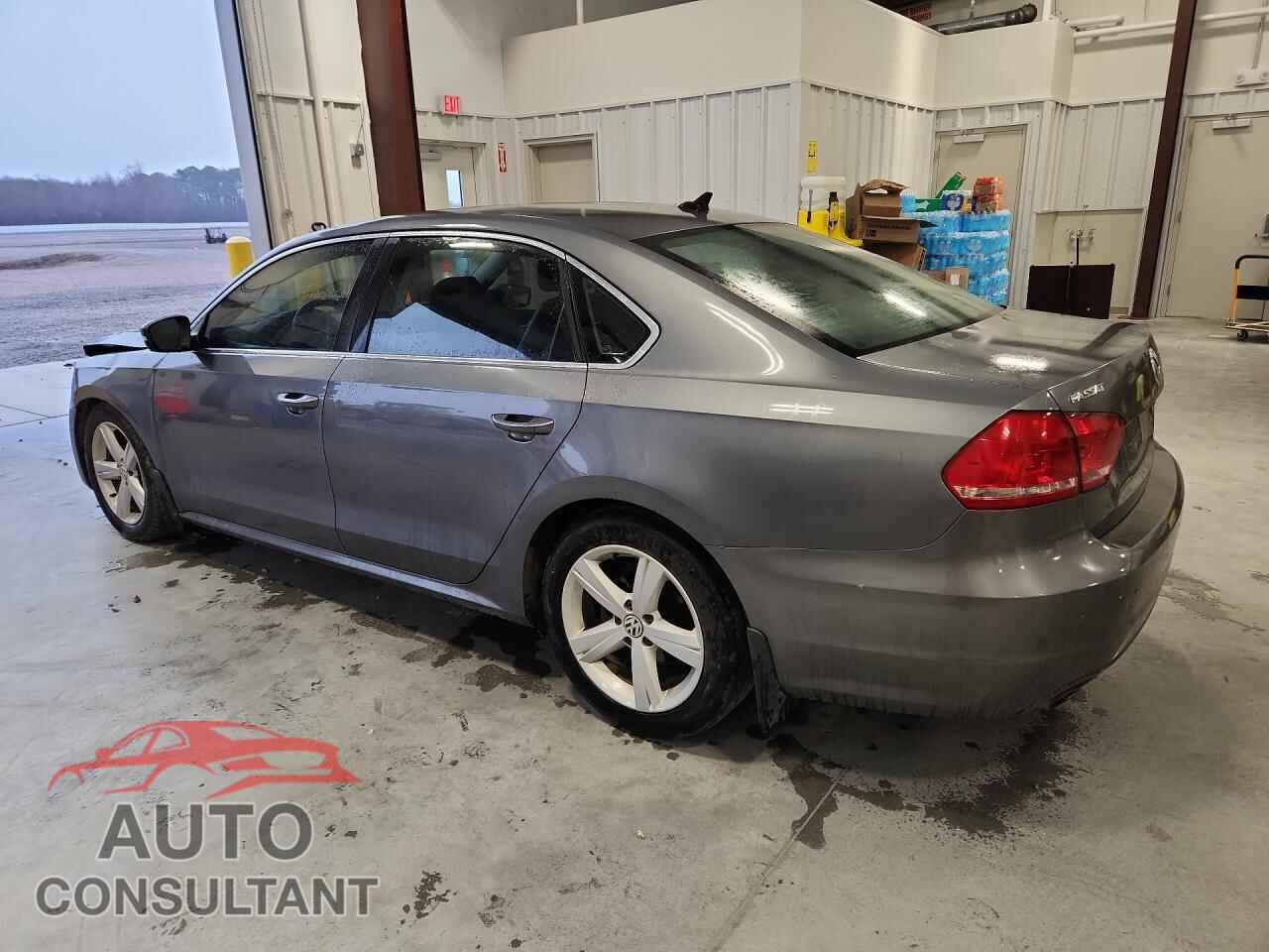 VOLKSWAGEN PASSAT 2014 - 1VWBP7A32EC002843