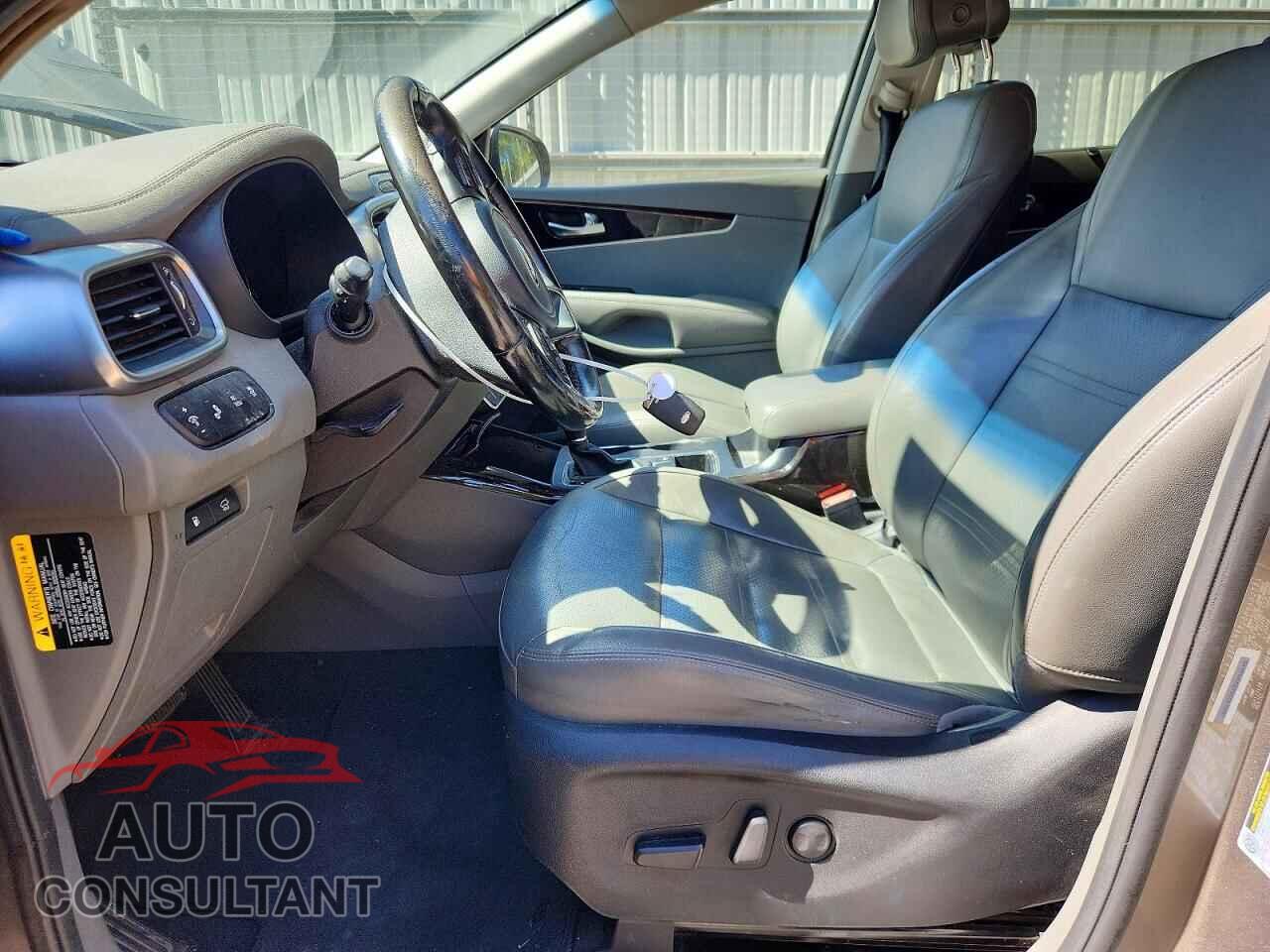 KIA SORENTO 2016 - 5XYPH4A59GG005257