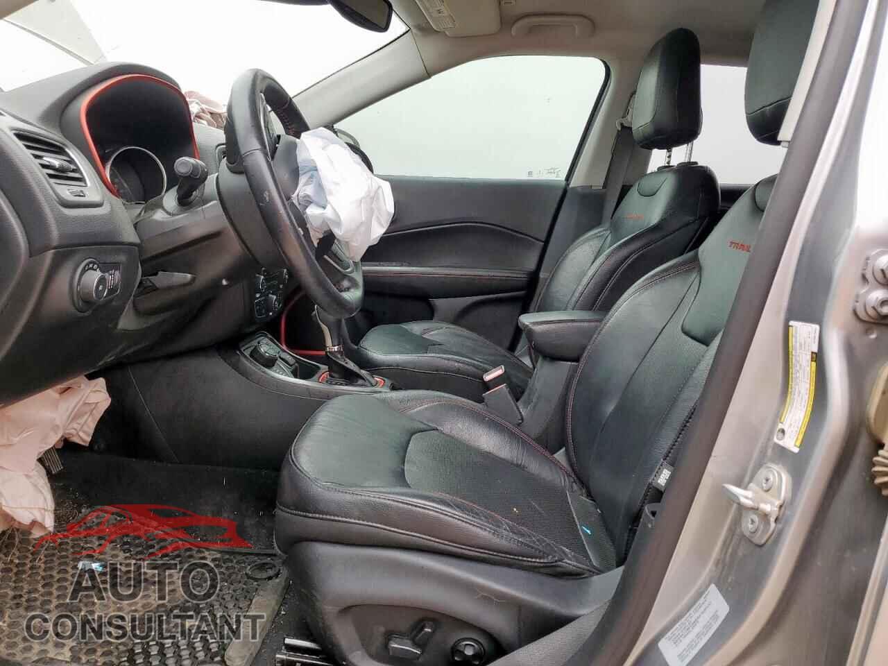 JEEP COMPASS 2017 - 3C4NJDDBXHT667940