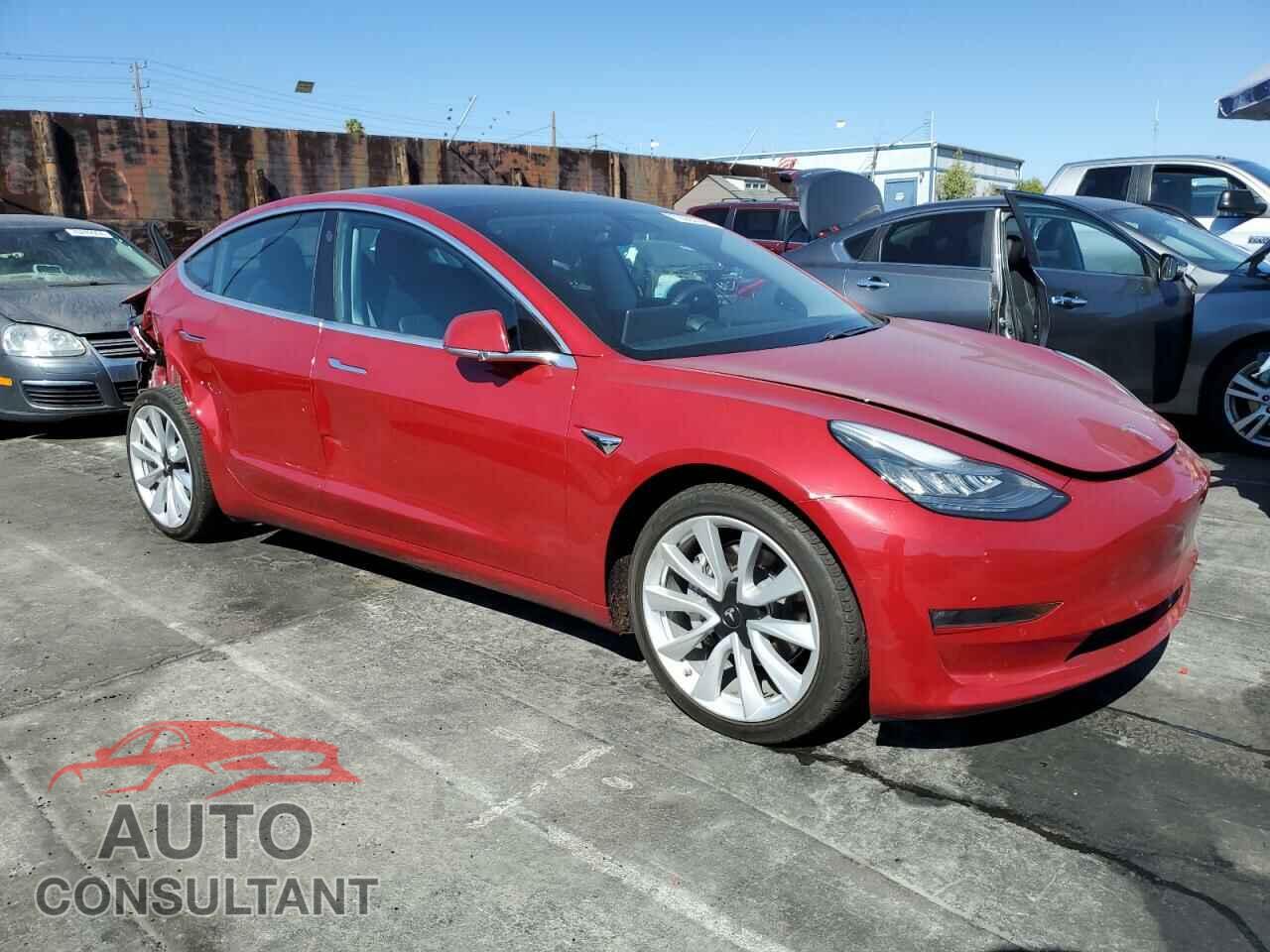 TESLA MODEL 3 2019 - 5YJ3E1EB5KF521718