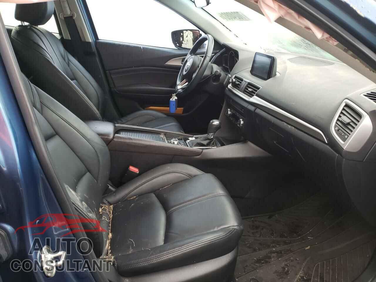 MAZDA 3 2017 - 3MZBN1V75HM121960