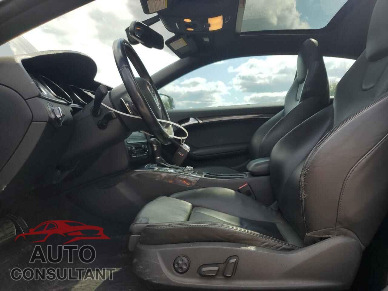 AUDI S5/RS5 2012 - WAULVBFR0CA044544
