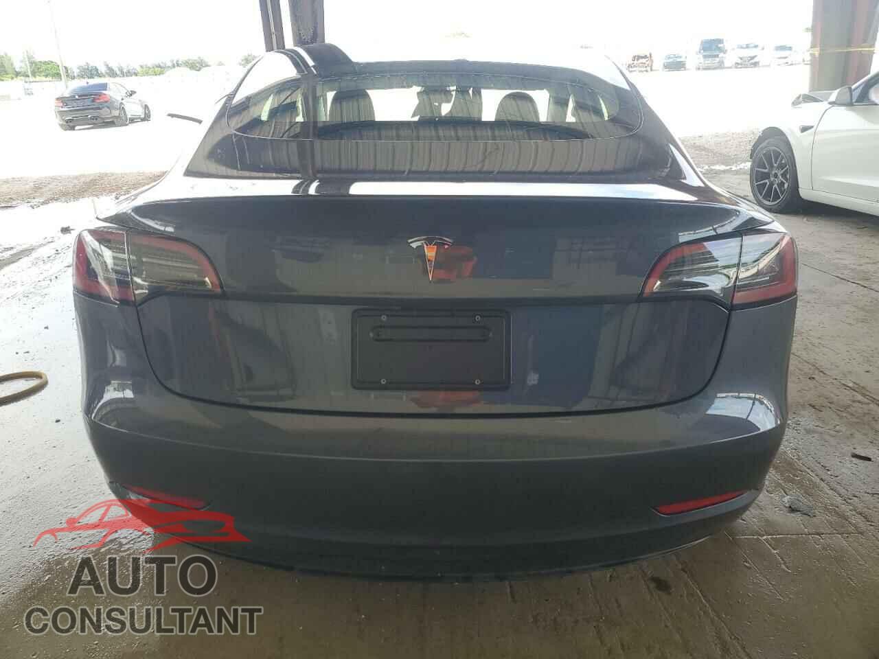 TESLA MODEL 3 2023 - 5YJ3E1EA5PF642621