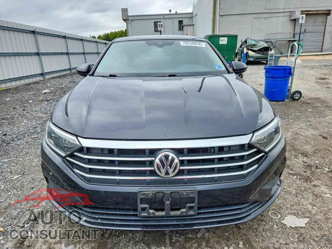VOLKSWAGEN JETTA 2021 - 3VWE57BU1MM013162