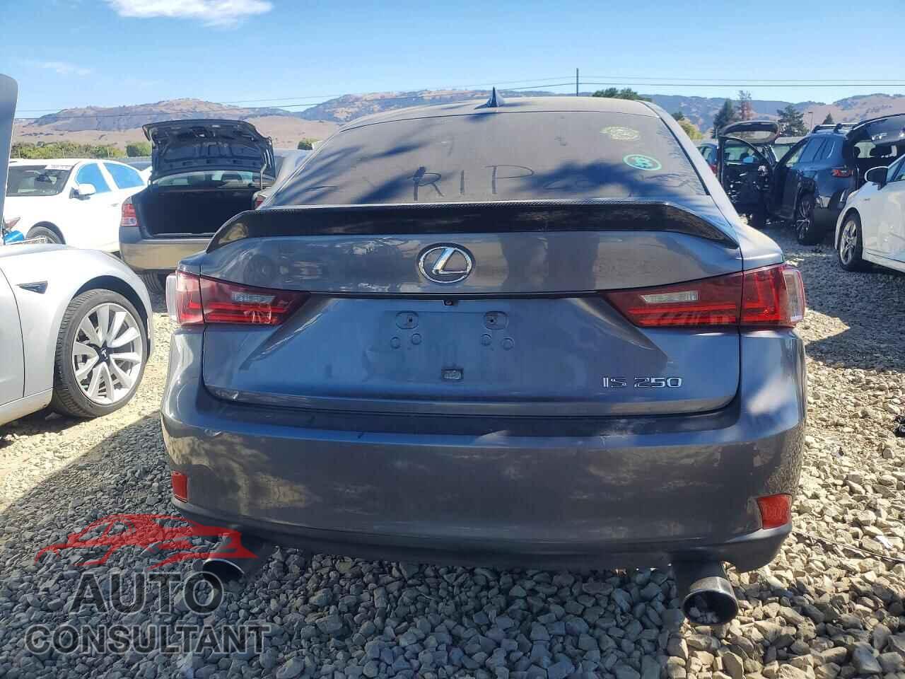 LEXUS IS 2014 - JTHBF1D22E5023362