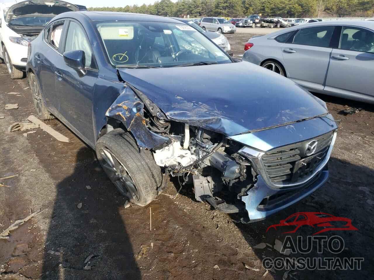 MAZDA 3 2018 - 3MZBN1V34JM271304