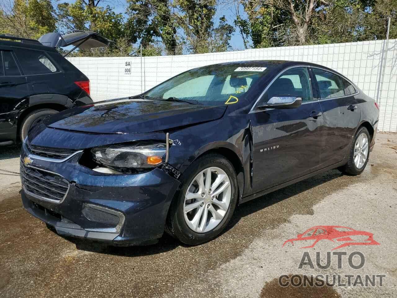 CHEVROLET MALIBU 2017 - 1G1ZE5ST9HF244289