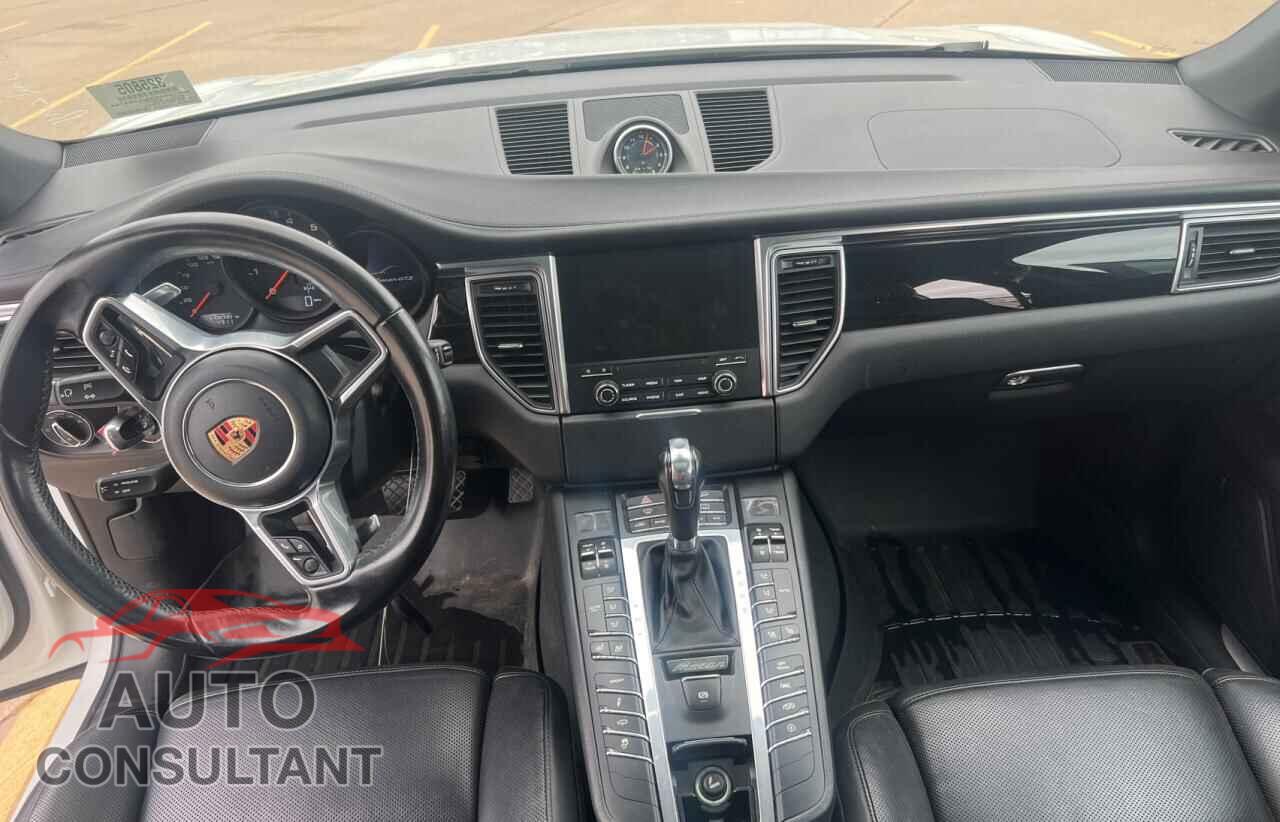 PORSCHE MACAN 2018 - WP1AG2A59JLB62164