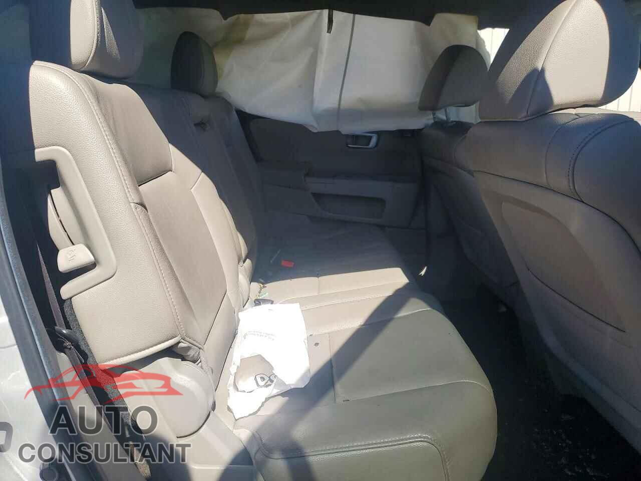 HONDA PILOT 2012 - 5FNYF3H56CB004143