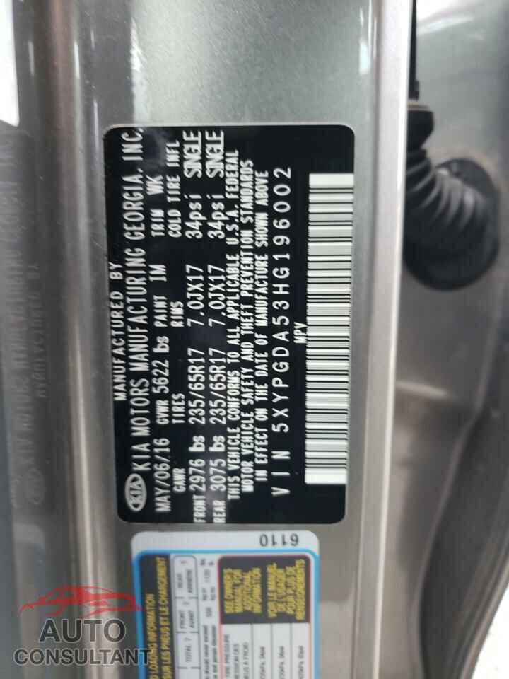 KIA SORENTO 2017 - 5XYPGDA53HG196002