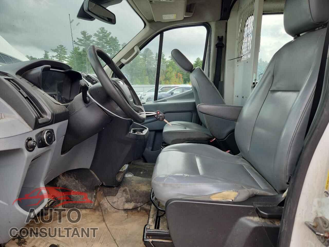FORD TRANSIT 2018 - 1FTYR2CMXJKA93795