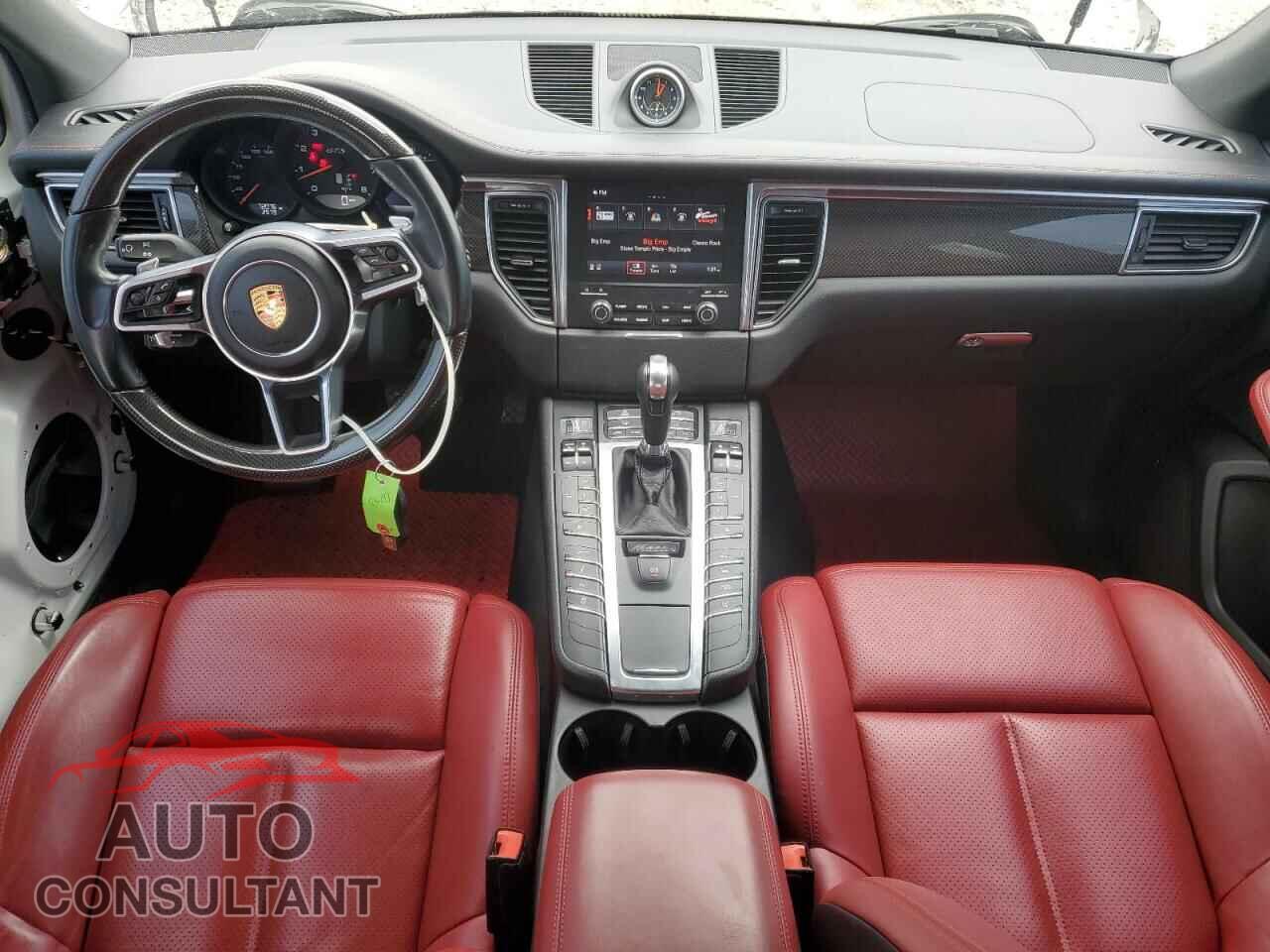 PORSCHE MACAN 2018 - WP1AG2A59JLB61239