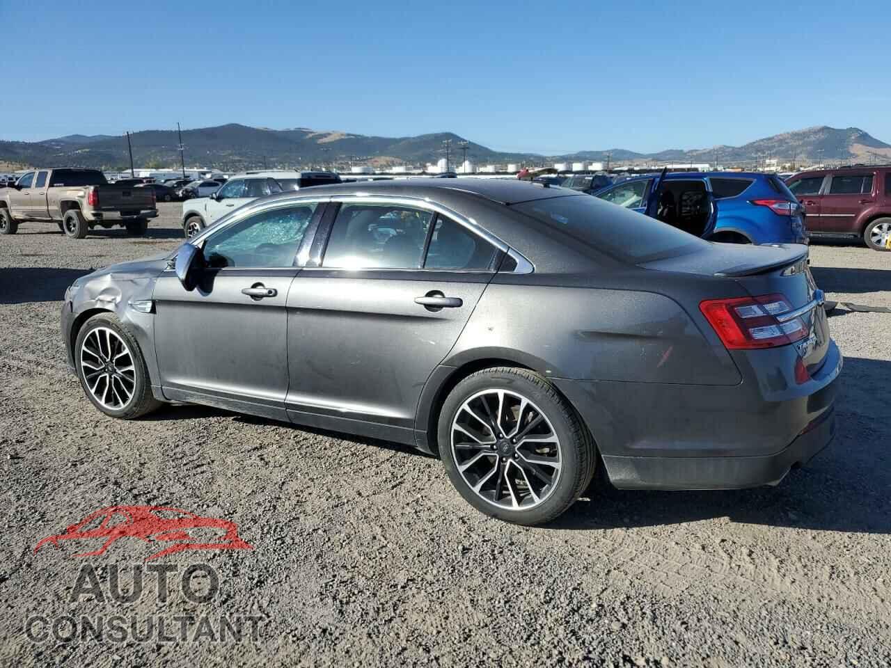 FORD TAURUS 2018 - 1FAHP2J85JG130692
