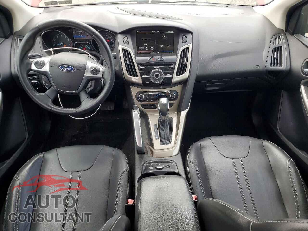 FORD FOCUS 2012 - 1FAHP3H21CL421840