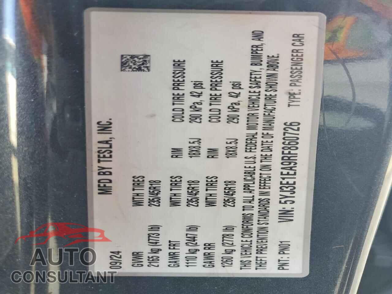 TESLA MODEL 3 2024 - 5YJ3E1EA9RF860726