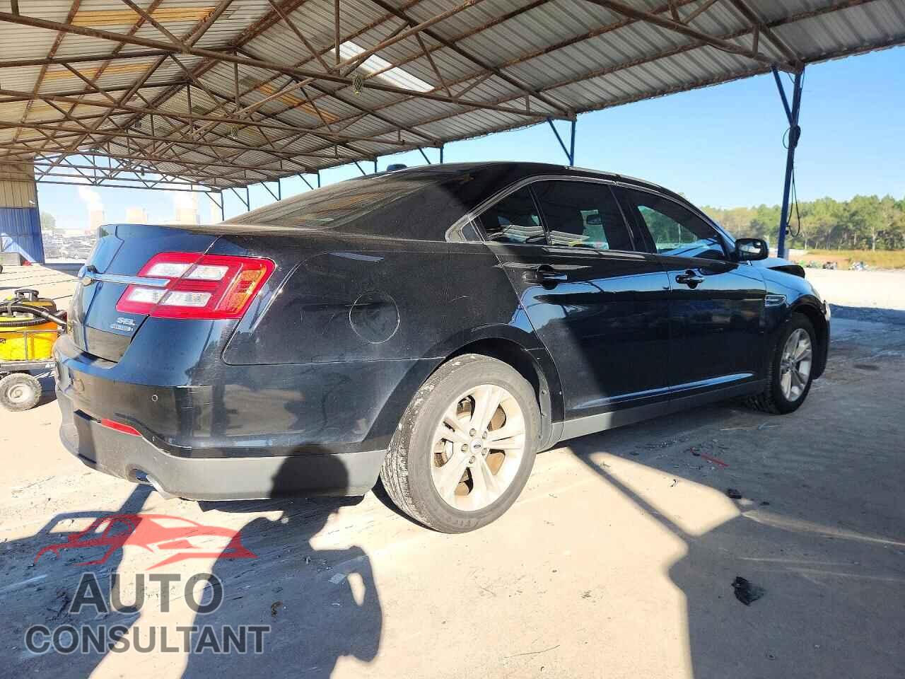FORD TAURUS 2017 - 1FAHP2E83HG105309