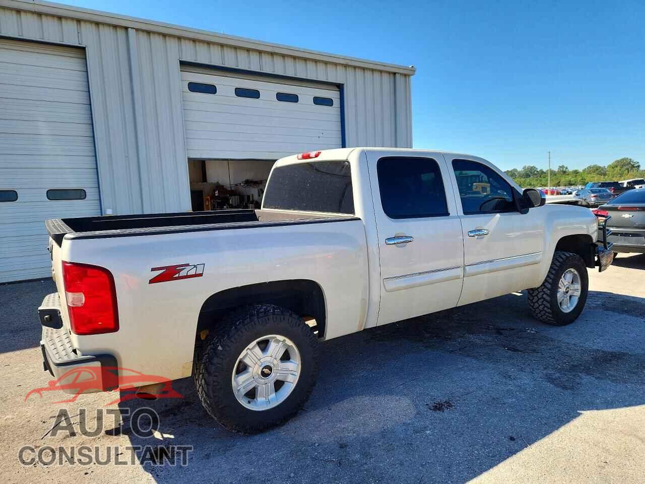 CHEVROLET SILVERADO 2013 - 3GCPCSE05DG150357