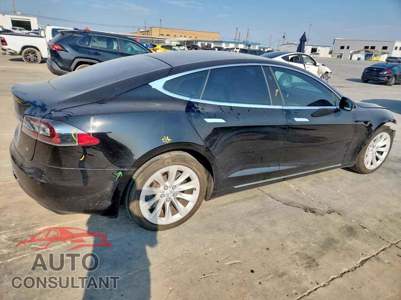 TESLA MODEL S 2017 - 5YJSA1E11HF181538