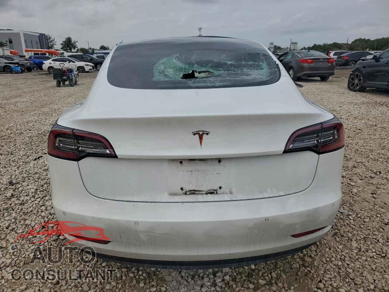 TESLA MODEL 3 2018 - 5YJ3E1EA3JF076076