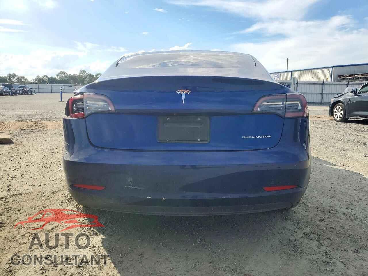 TESLA MODEL 3 2019 - 5YJ3E1EB3KF482336
