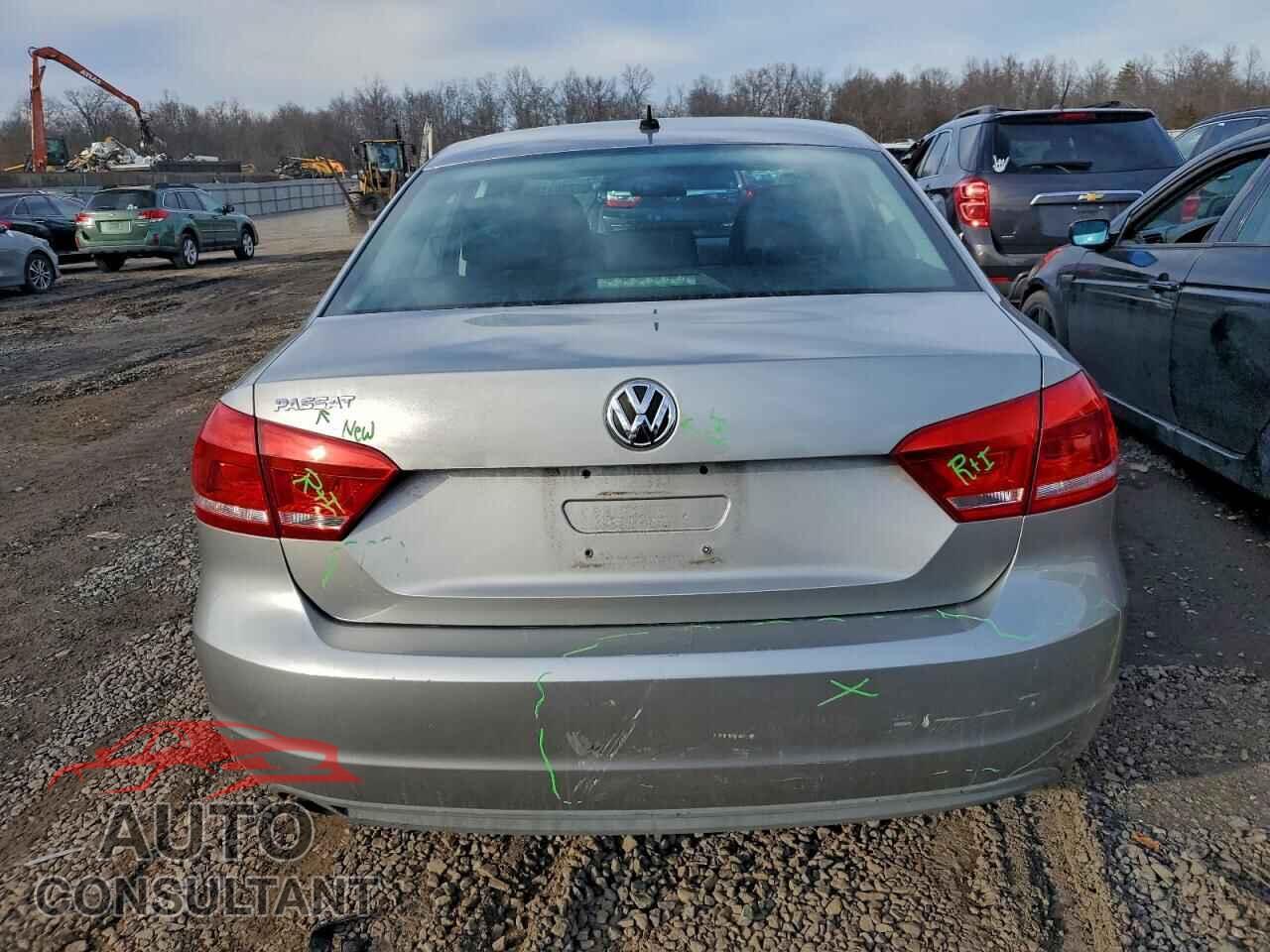 VOLKSWAGEN PASSAT 2012 - 1VWAP7A37CC077952