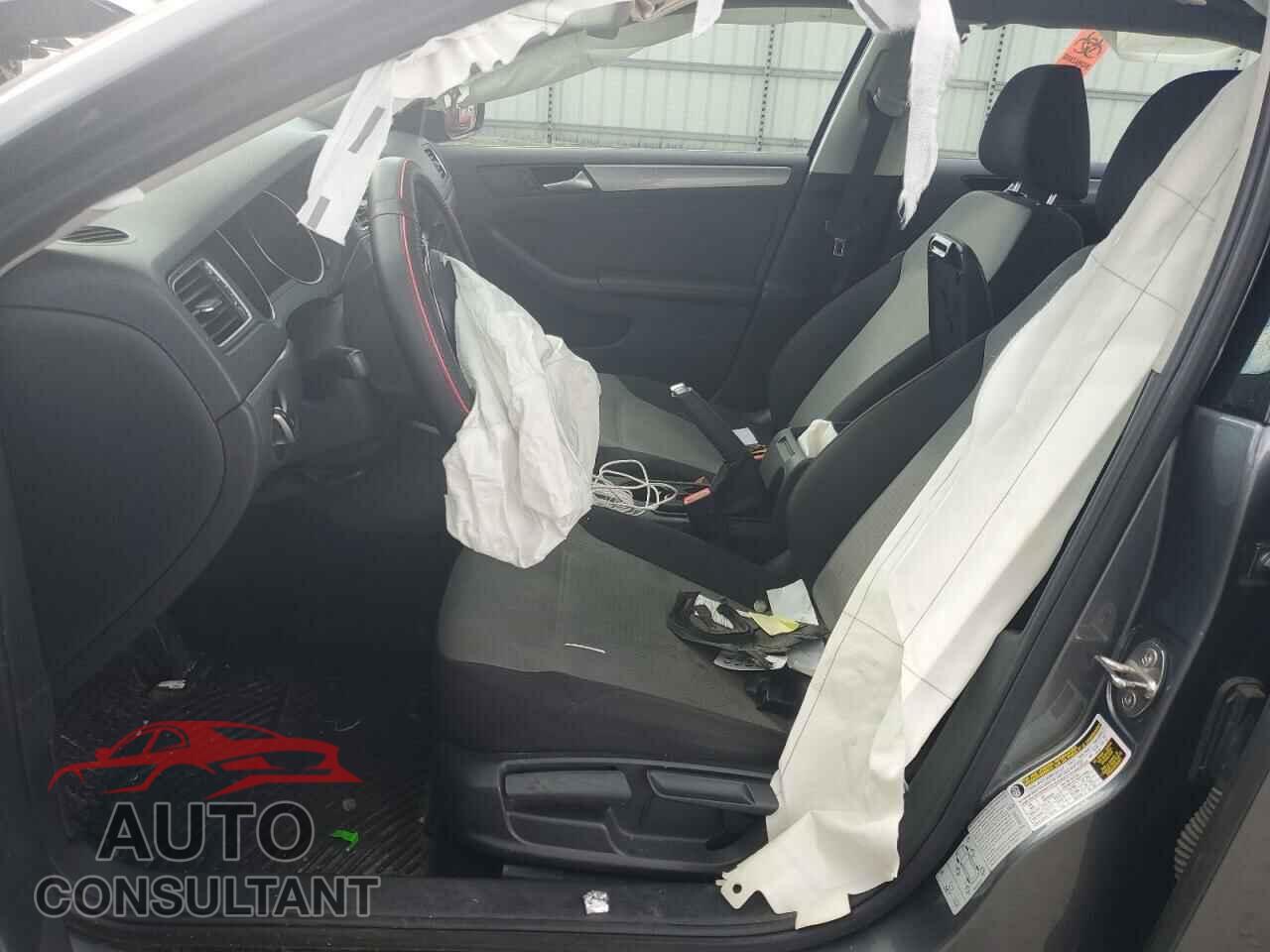 VOLKSWAGEN JETTA 2017 - 3VW2B7AJ1HM392320
