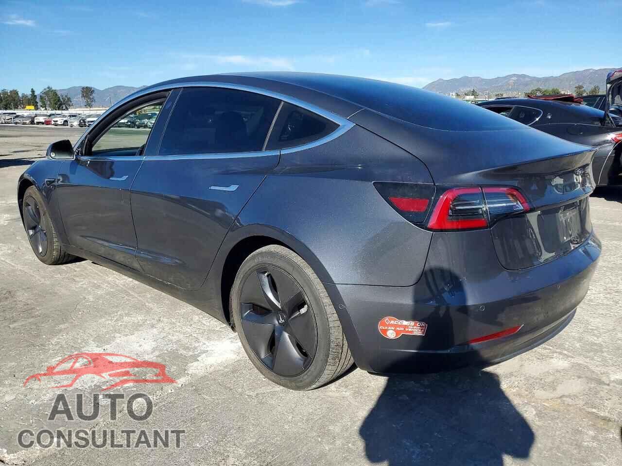 TESLA MODEL 3 2018 - 5YJ3E1EA0JF056738